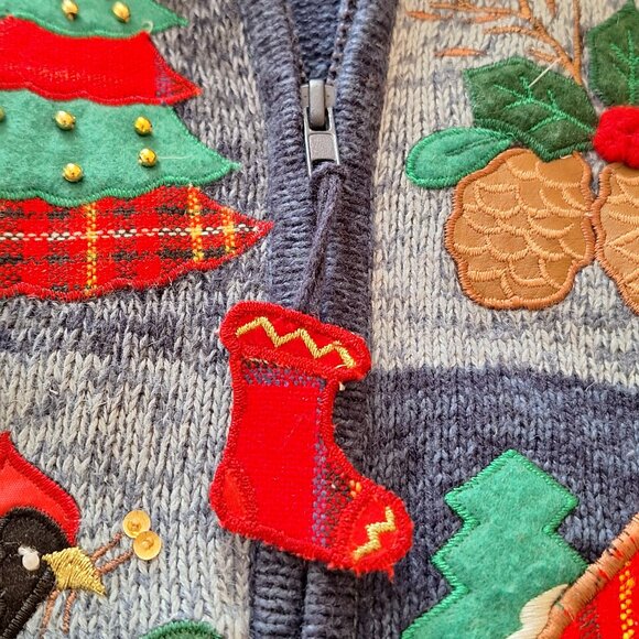 Heirloom Collectibles women's vintage Christmas sweater vest. - Picture 5 of 8